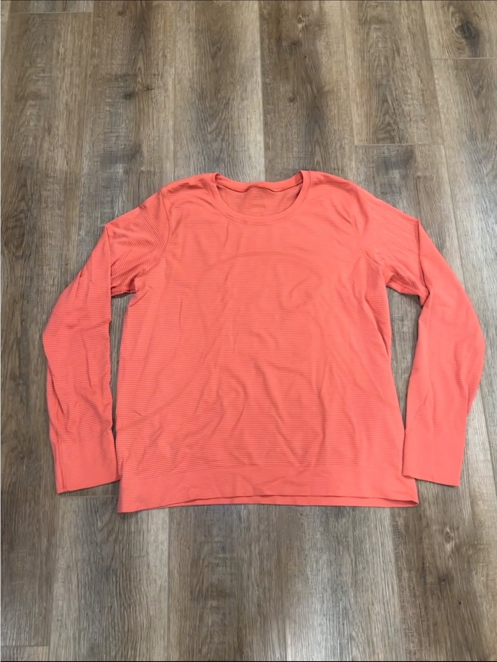 Lululemon Swiftly Tech relaxed long sleeve shirt